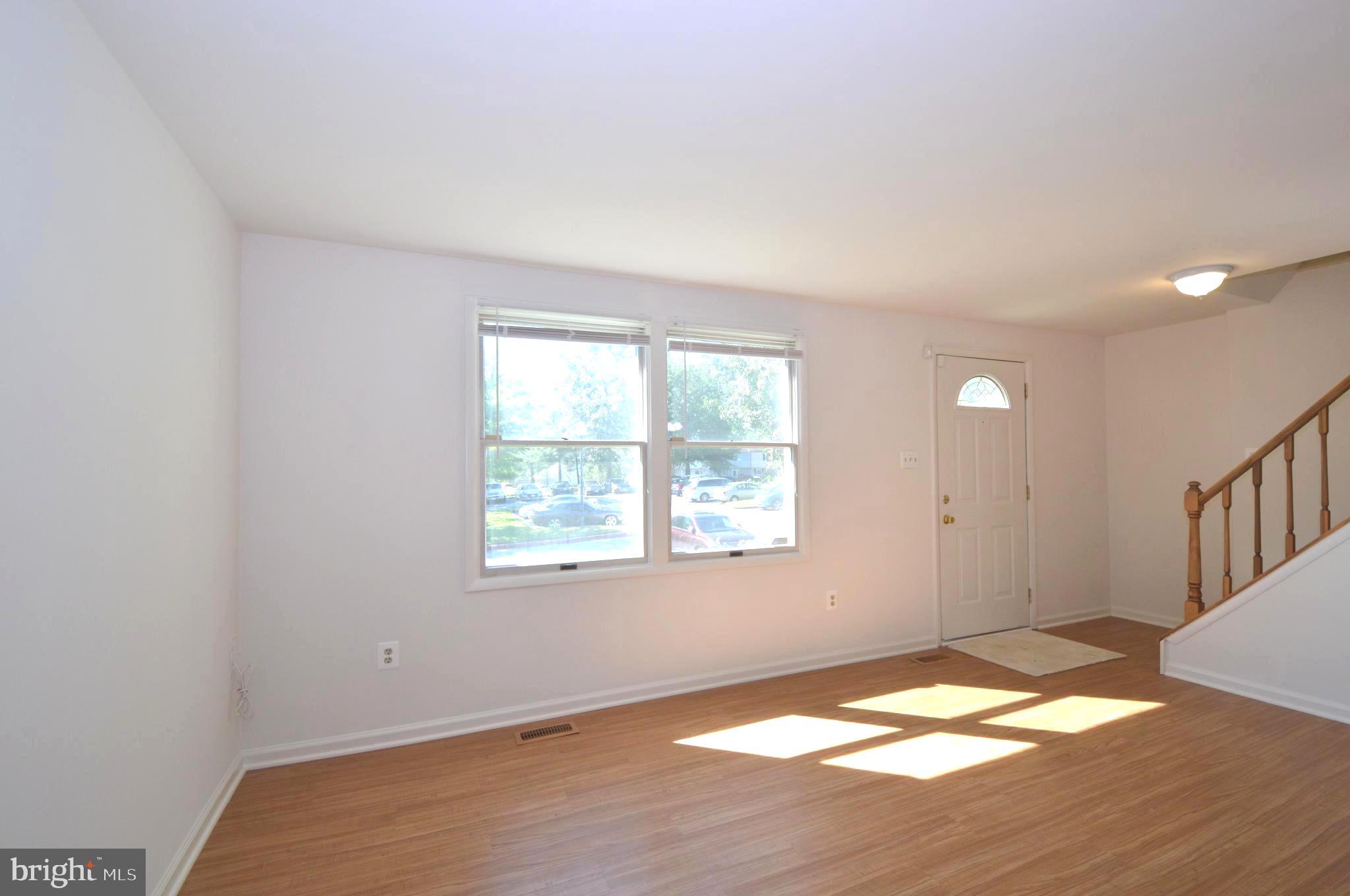 Real estate listing preview #2