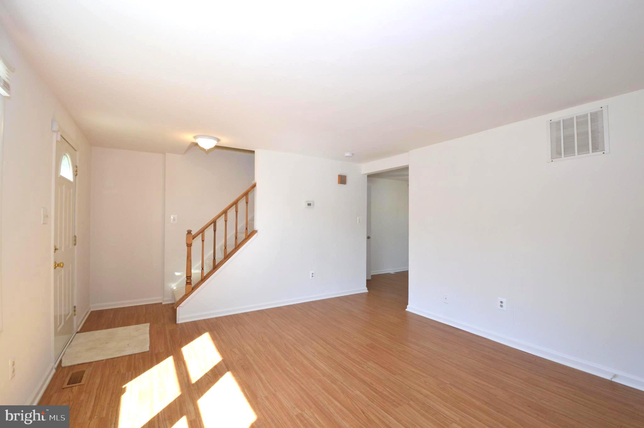 Real estate listing preview #3