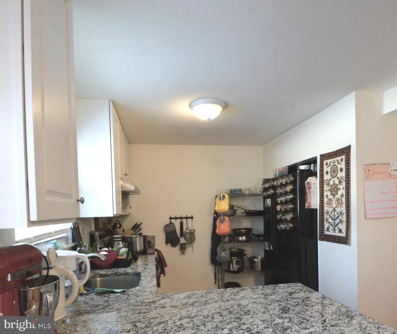 Real estate listing preview #6