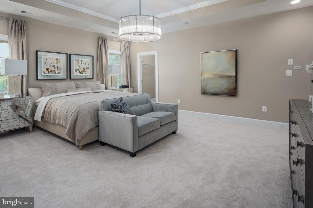 Real estate listing preview #9