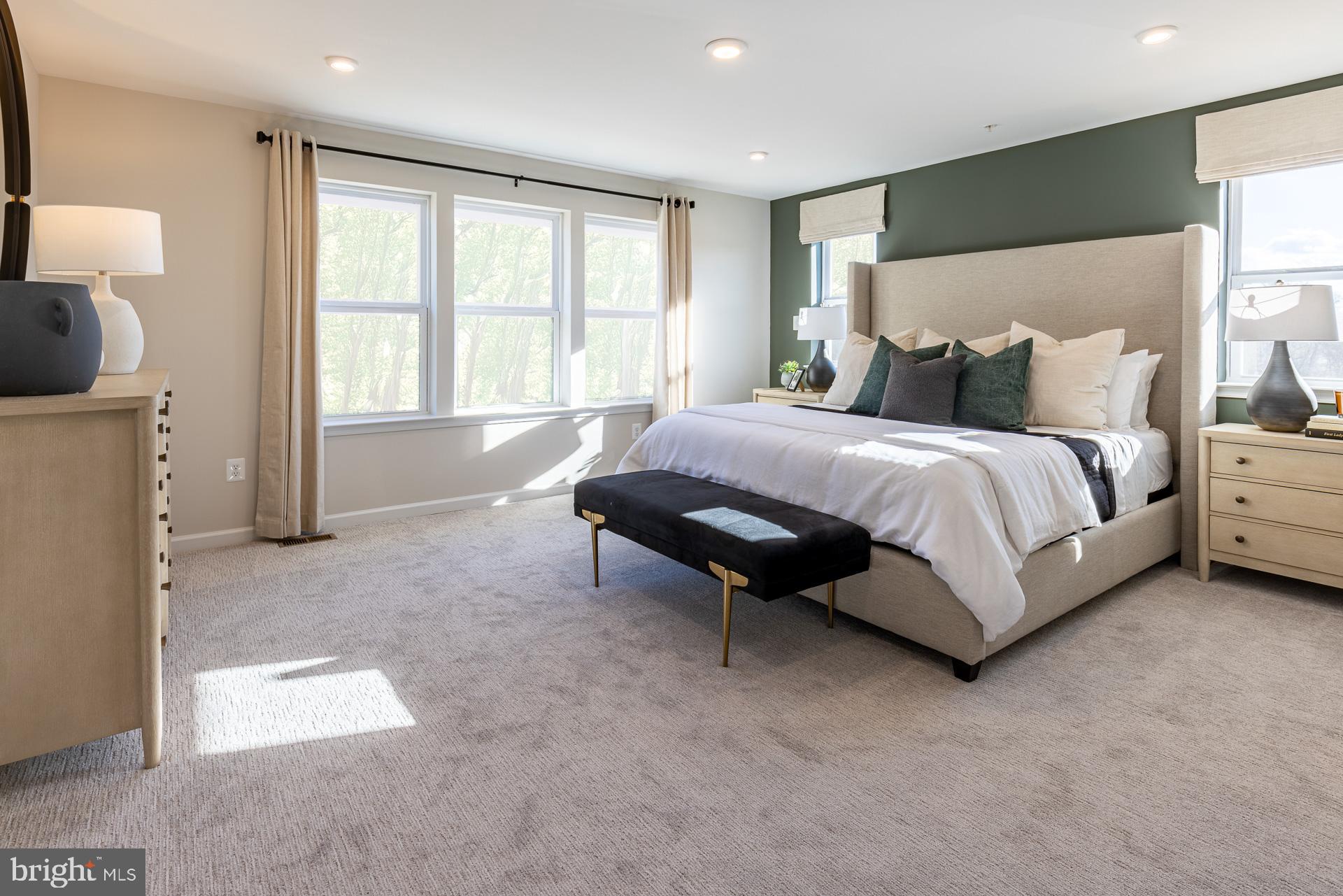 Real estate listing preview #8