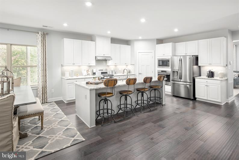 Real estate listing preview #9