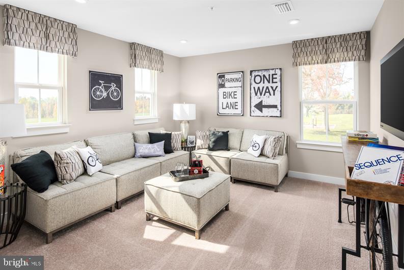 Real estate listing preview #14