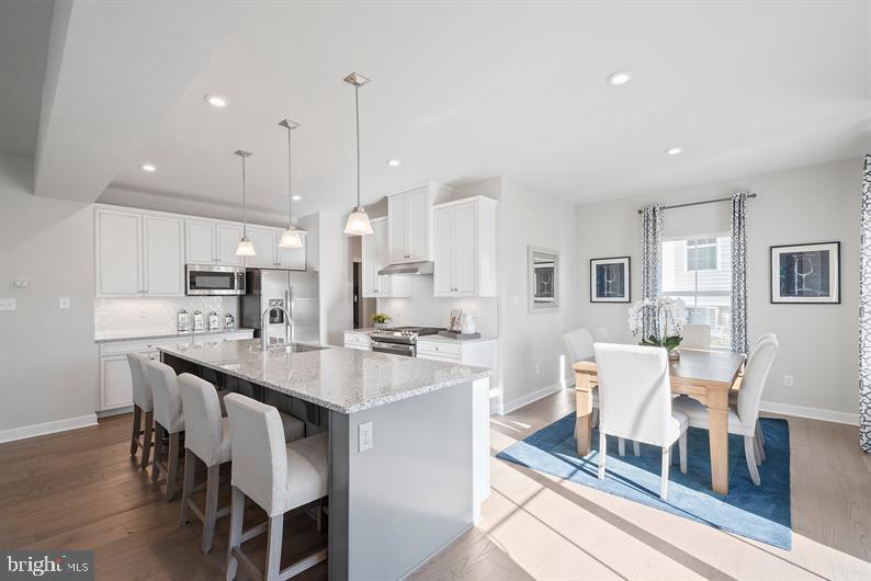 Real estate listing preview #4