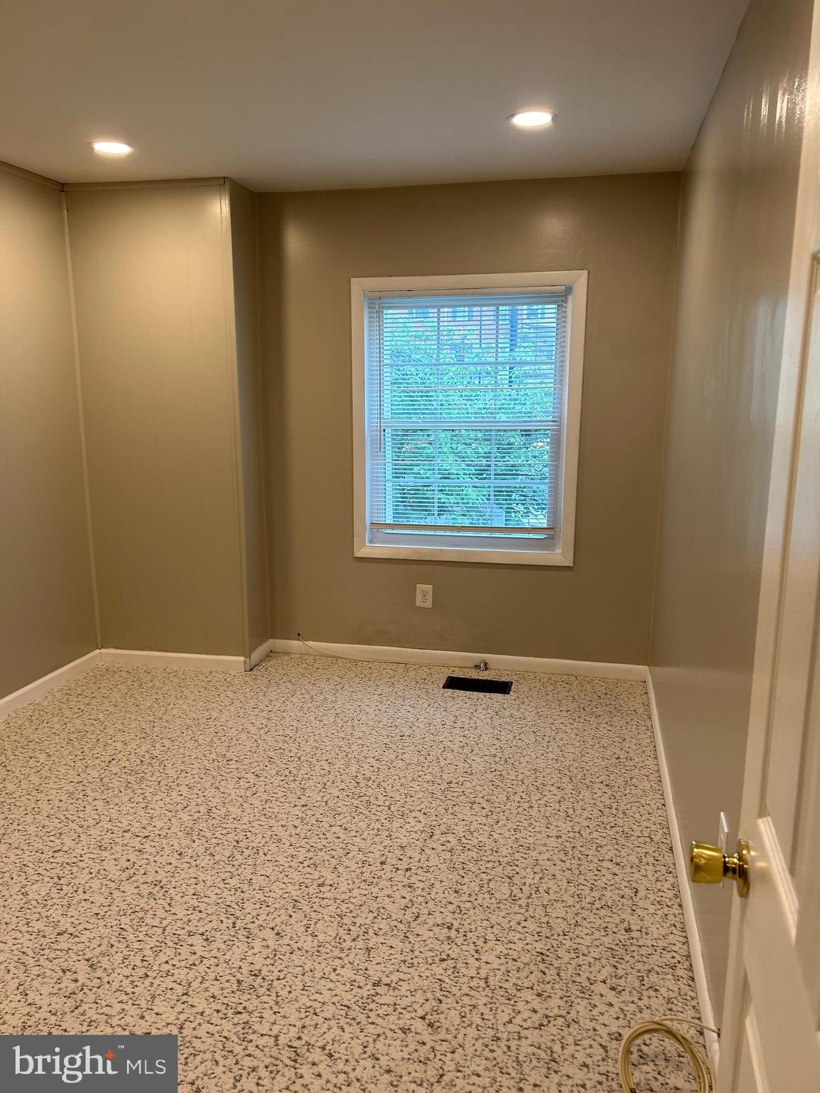 Real estate listing preview #7