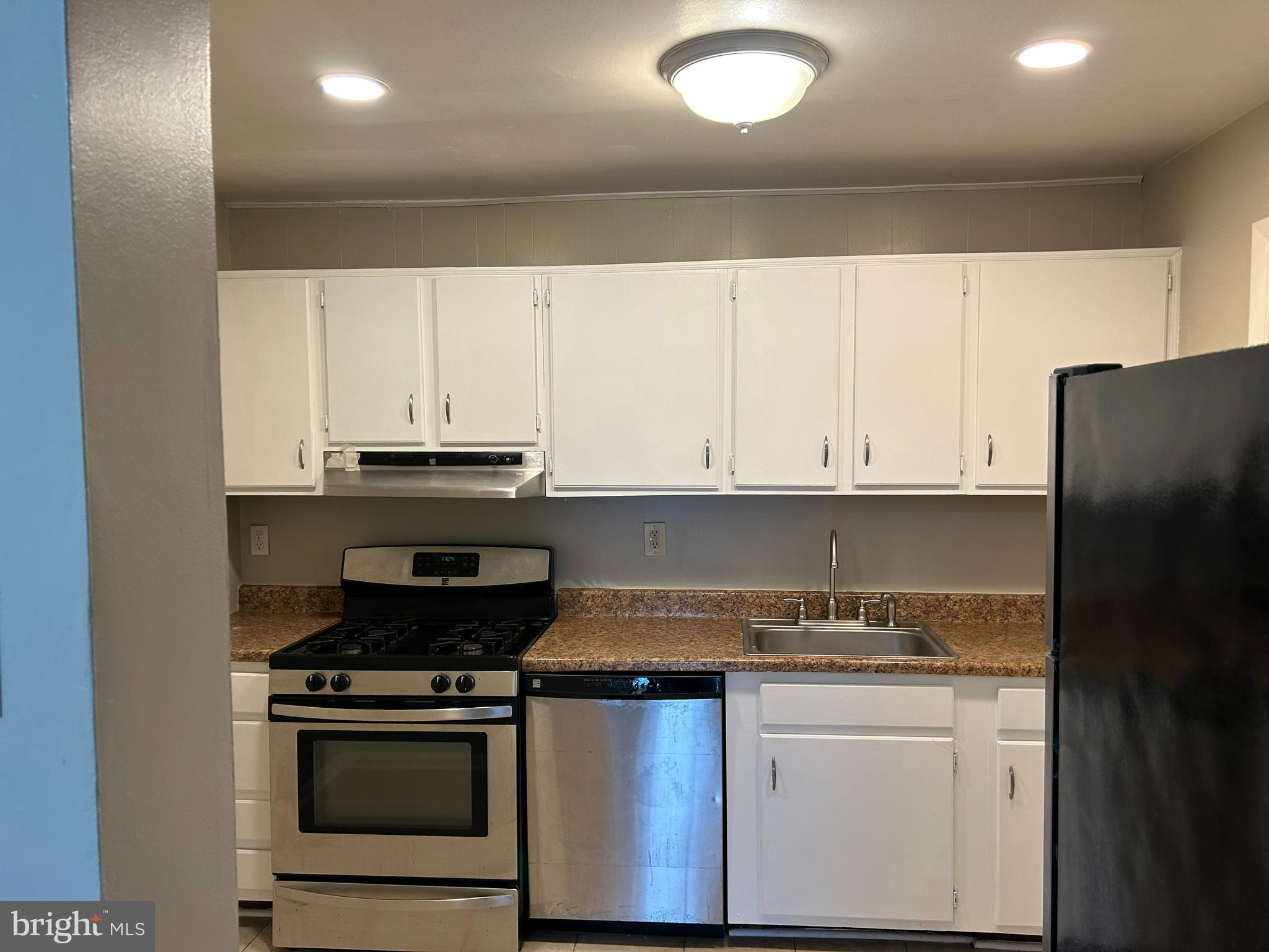 Real estate listing preview #10