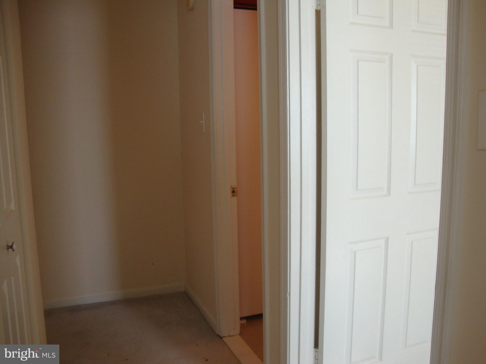 Real estate listing preview #9