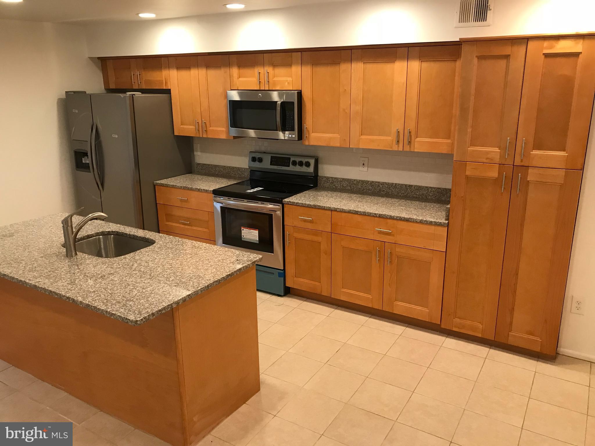 Real estate listing preview #3