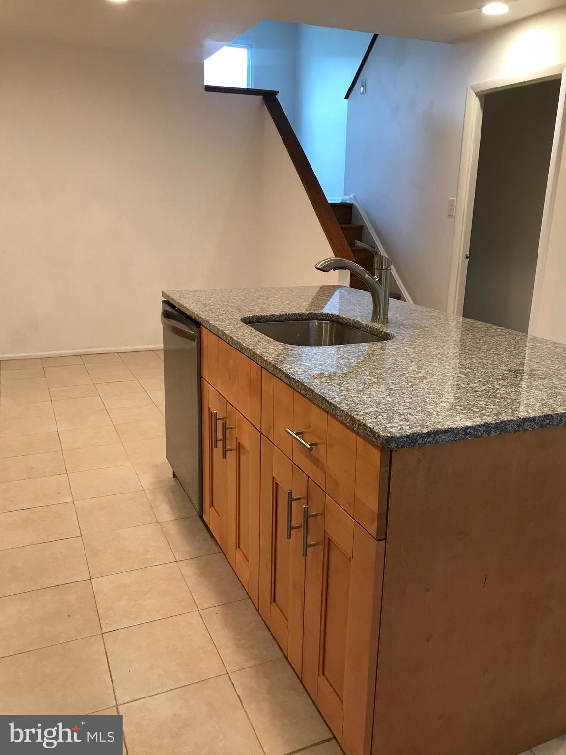 Real estate listing preview #4