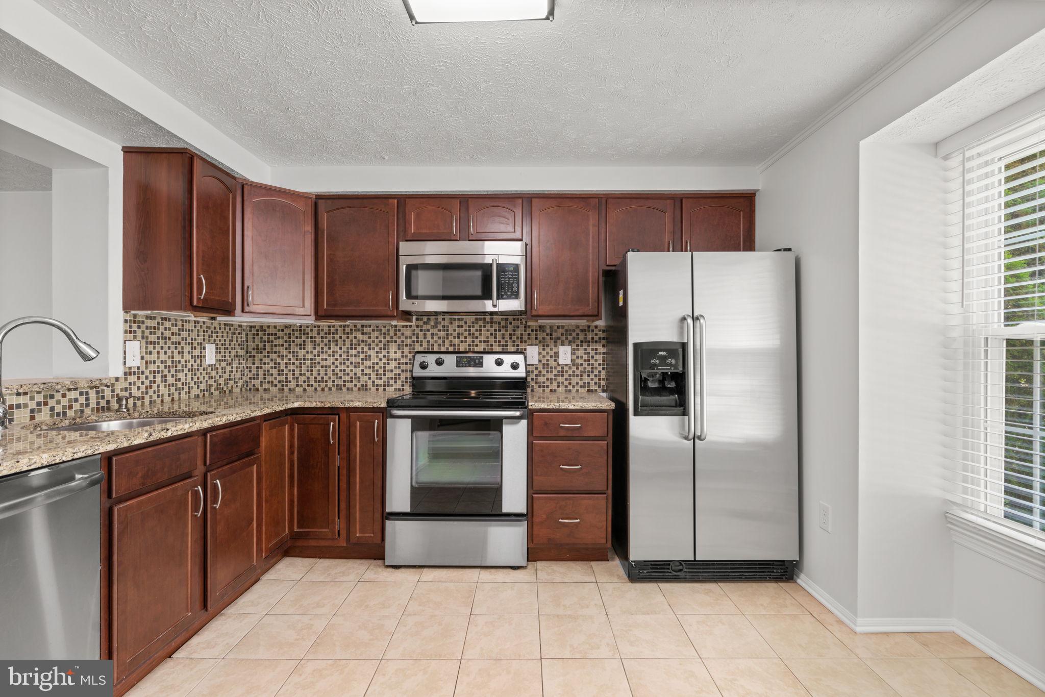 Real estate listing preview #11