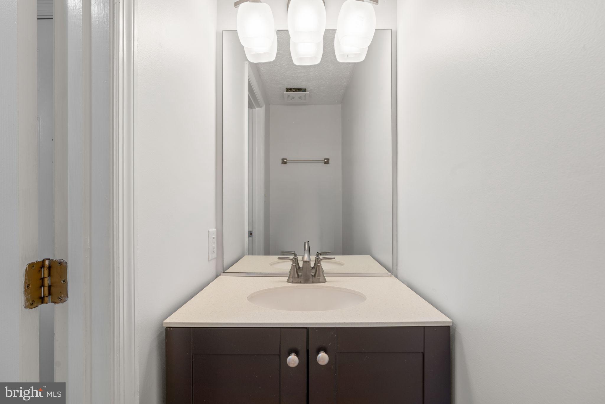 Real estate listing preview #16