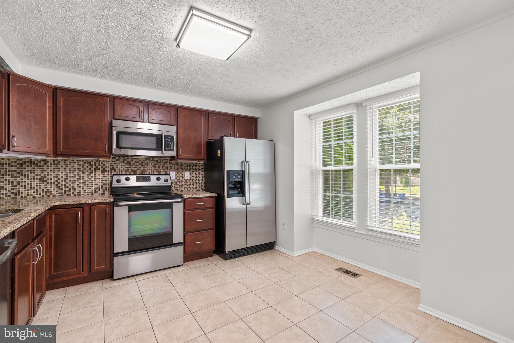 Real estate listing preview #13