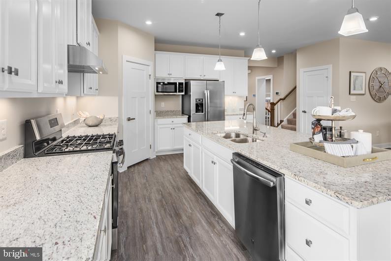 Real estate listing preview #10