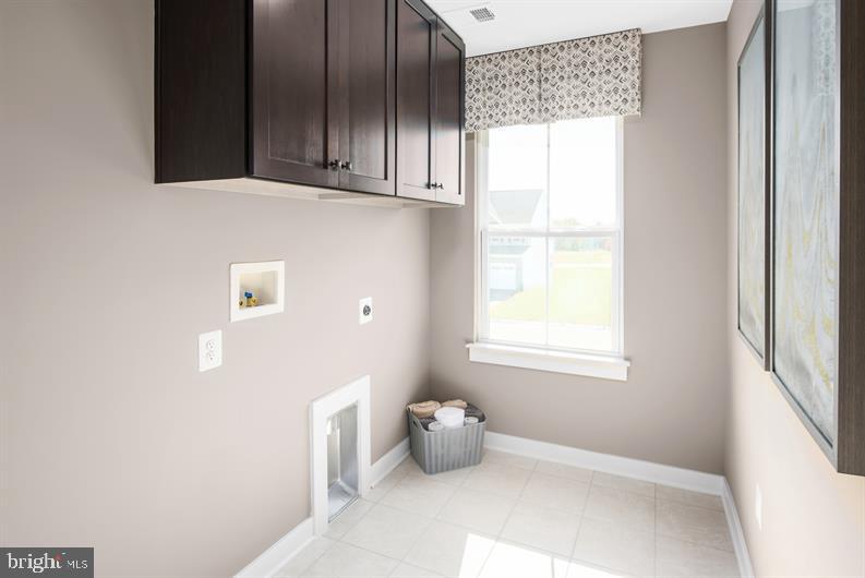 Real estate listing preview #24