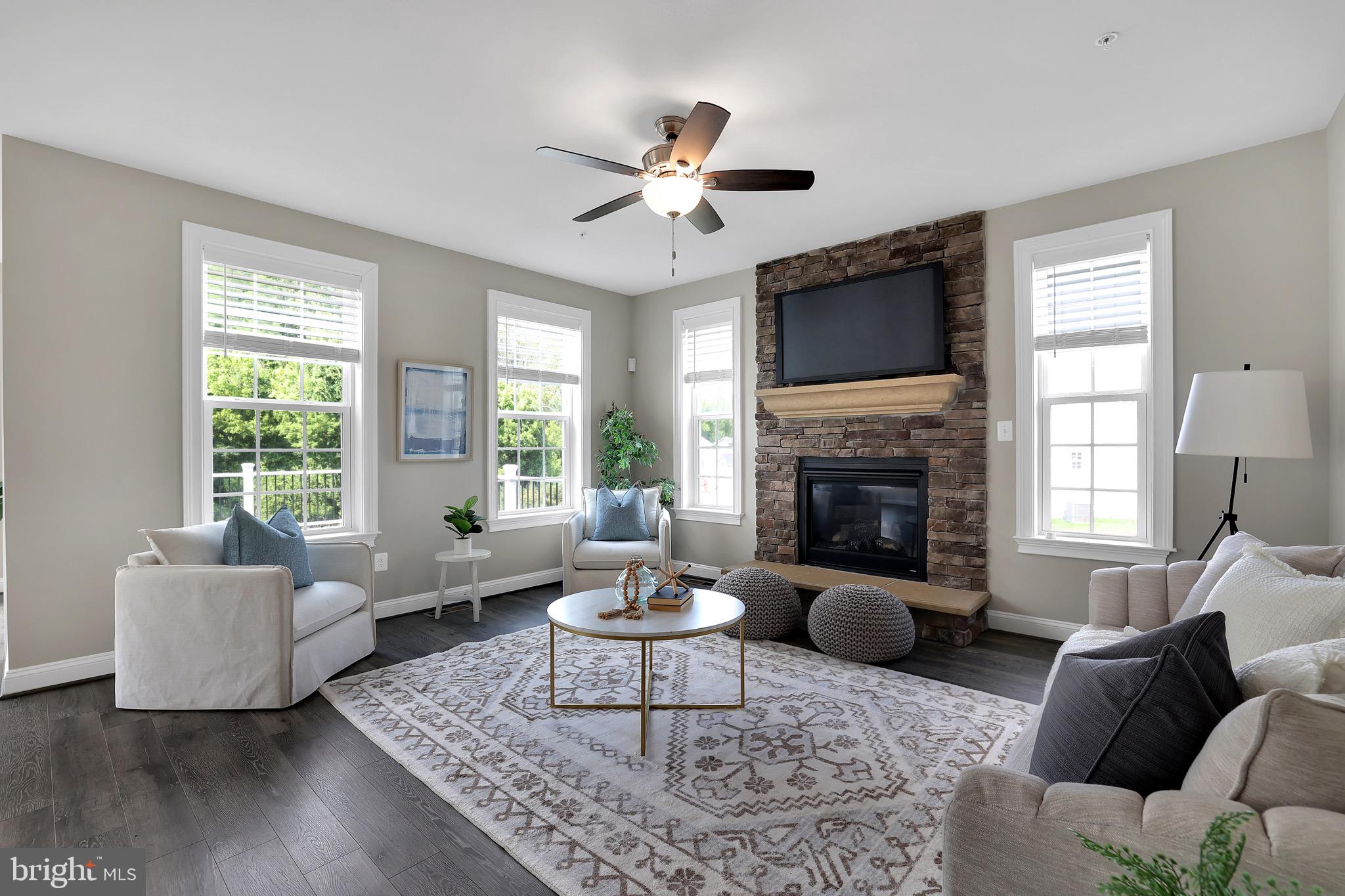 Real estate listing preview #13