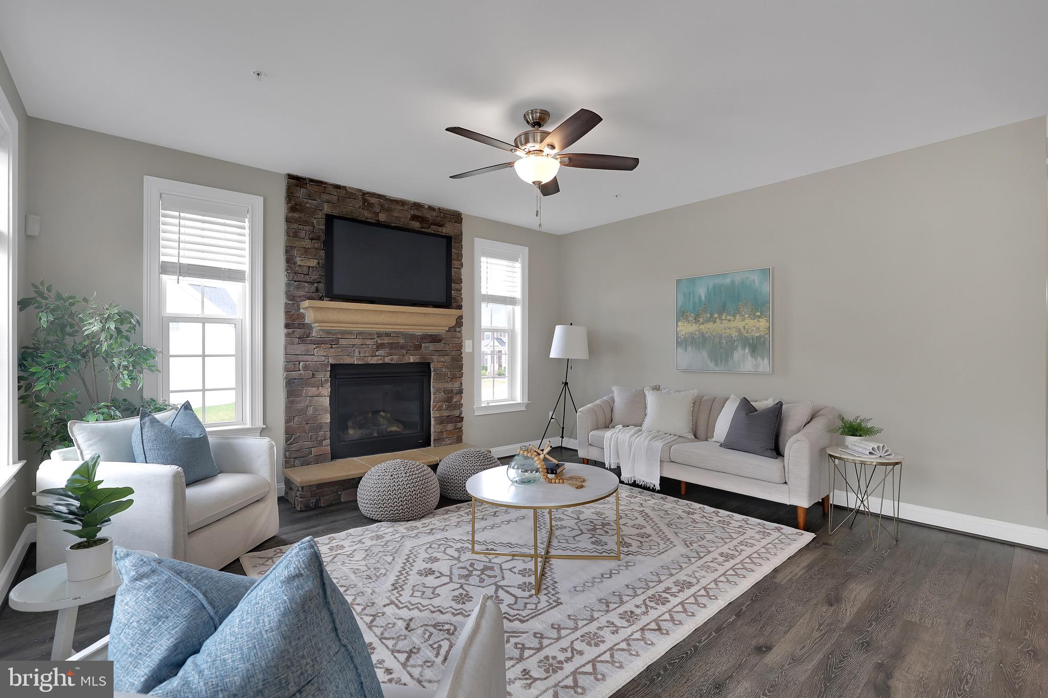 Real estate listing preview #12