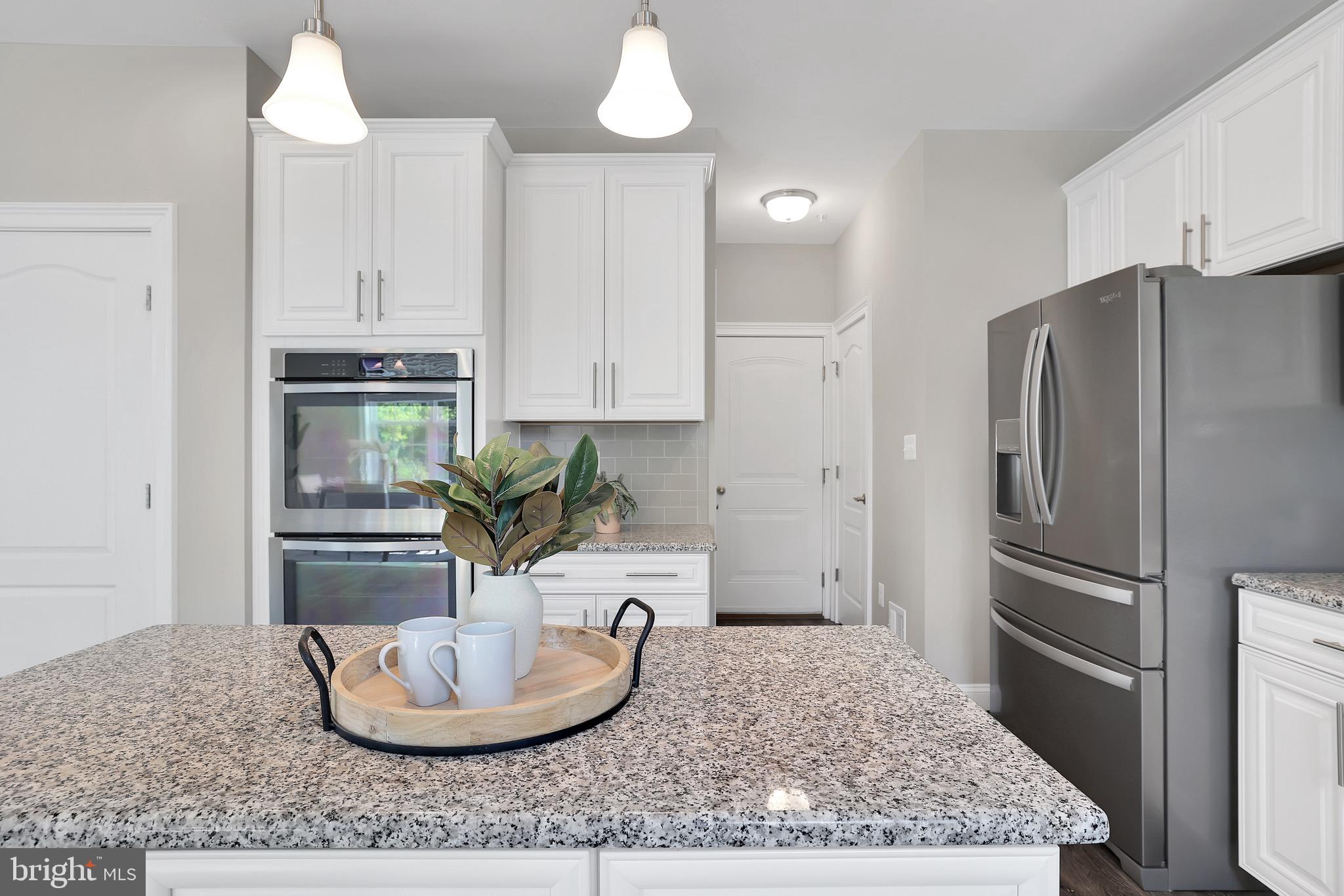 Real estate listing preview #7