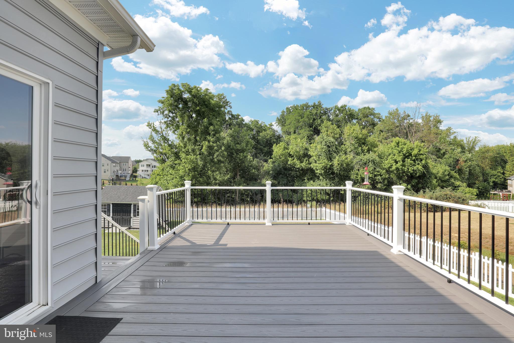 Real estate listing preview #23