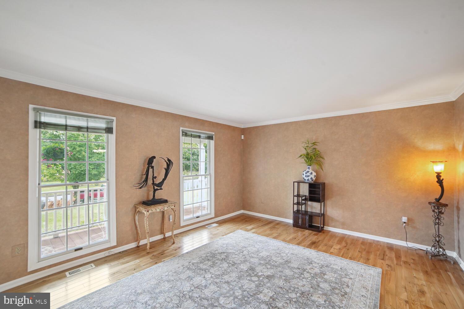 Real estate listing preview #7