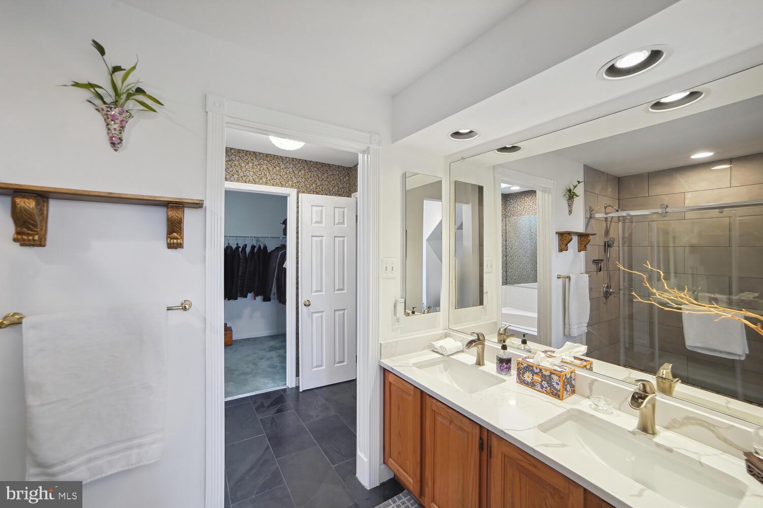 Real estate listing preview #29