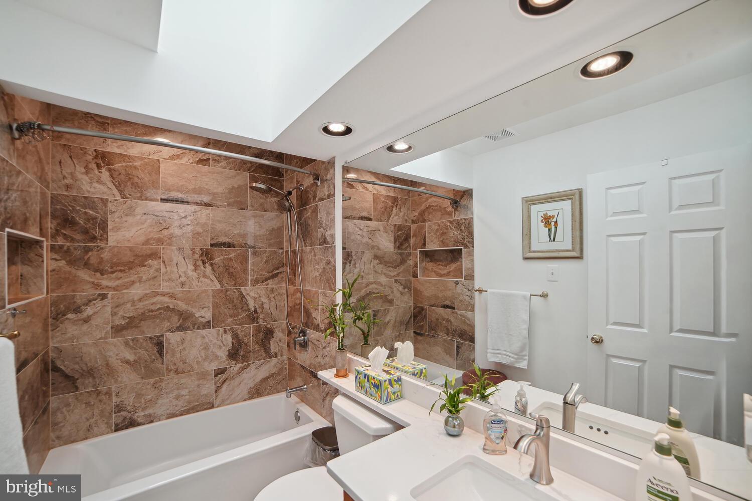 Real estate listing preview #37