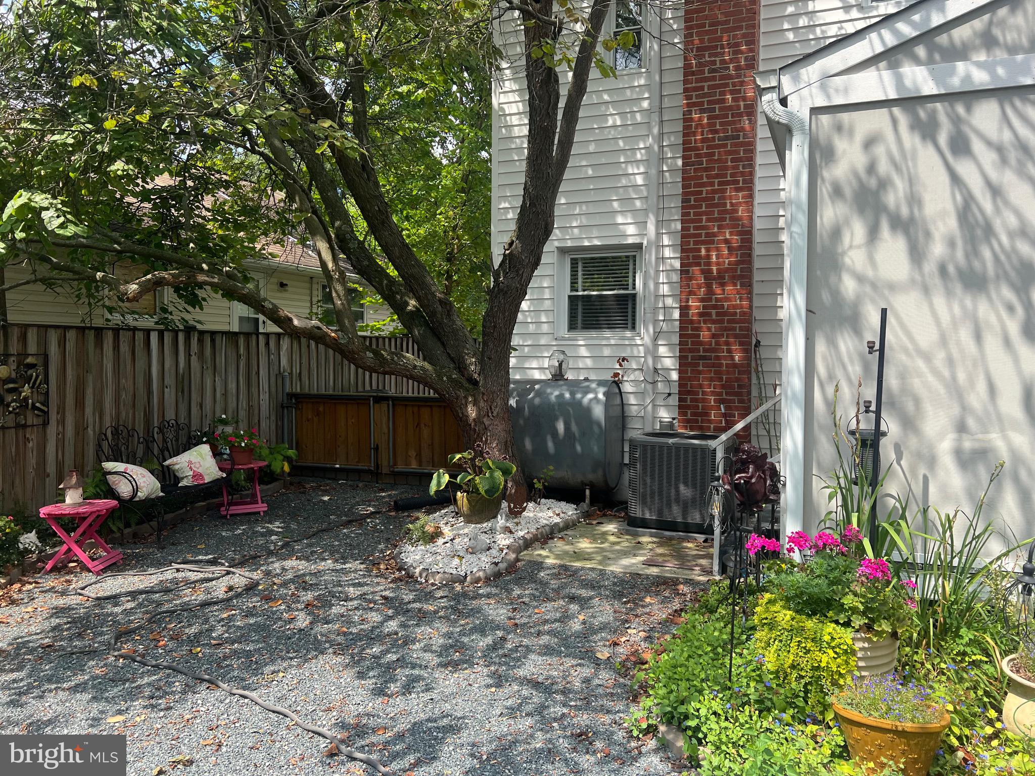 Real estate listing preview #10