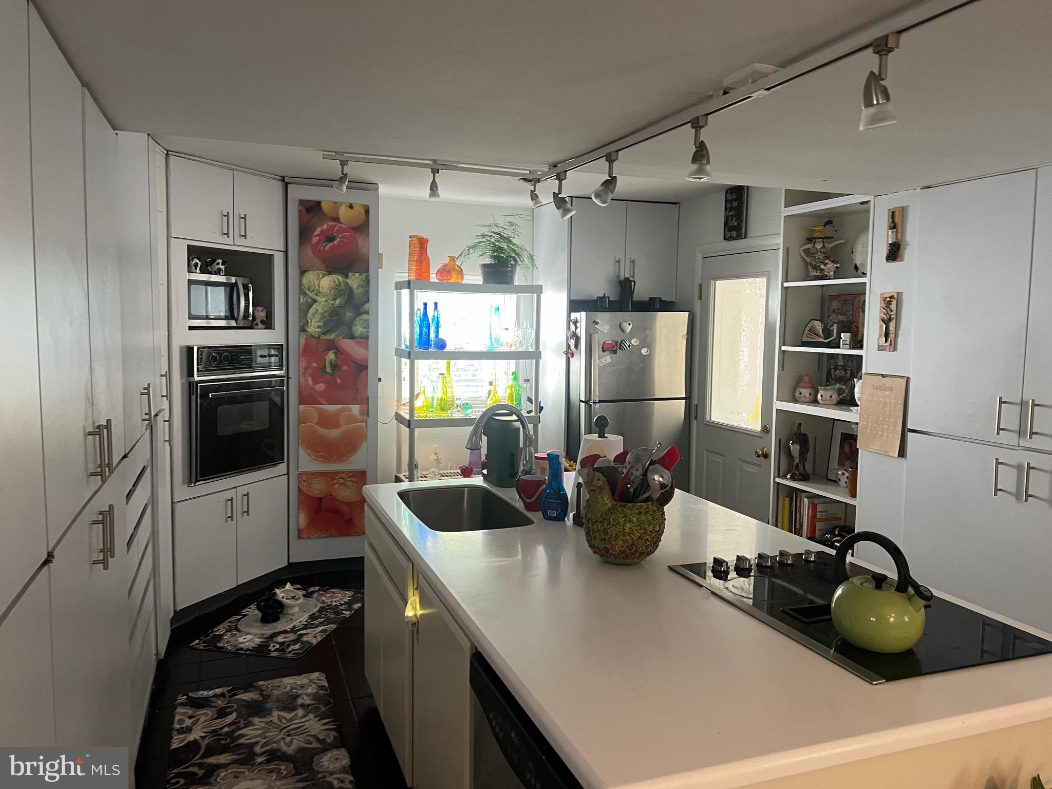 Real estate listing preview #11