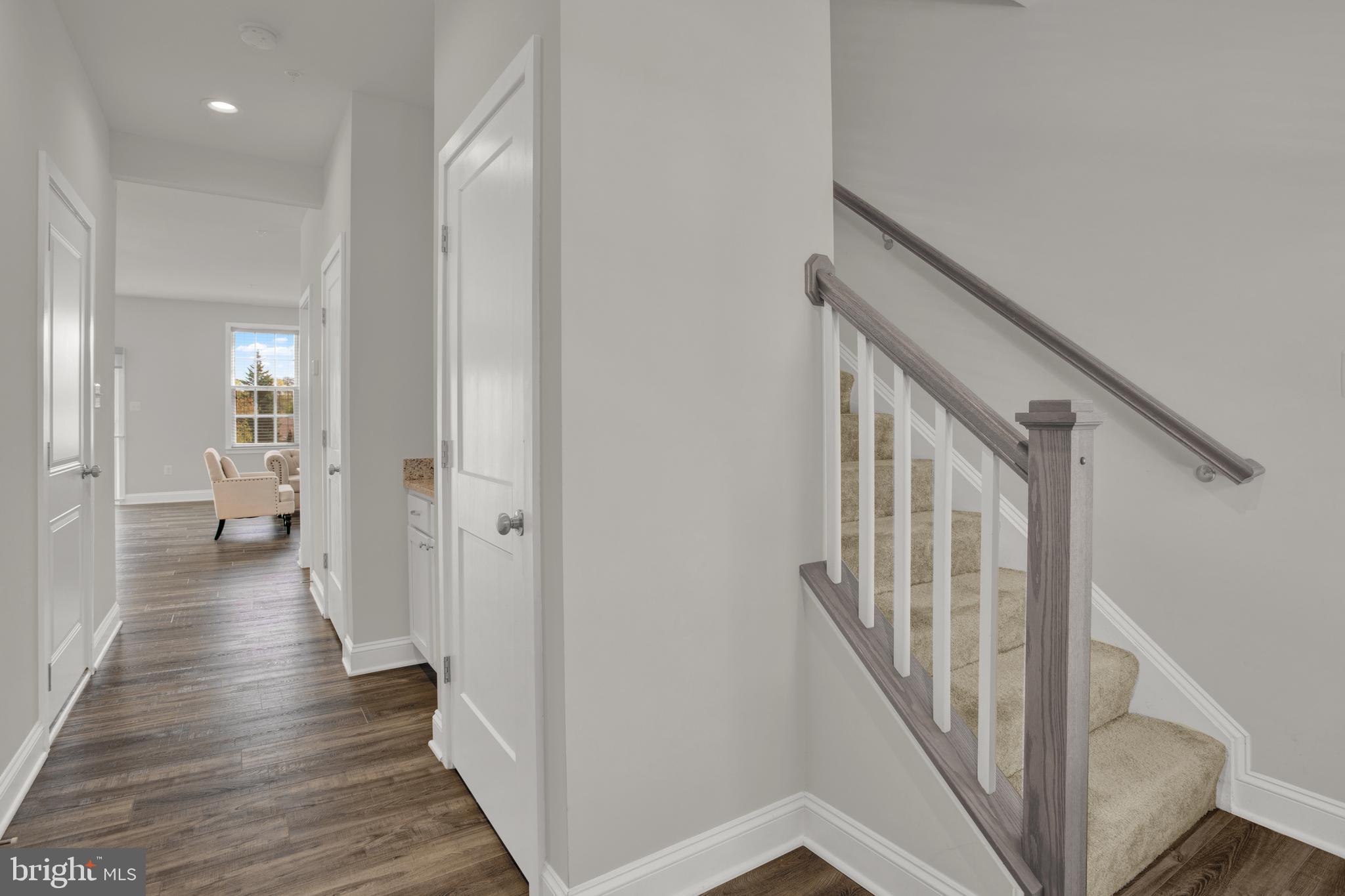 Real estate listing preview #11