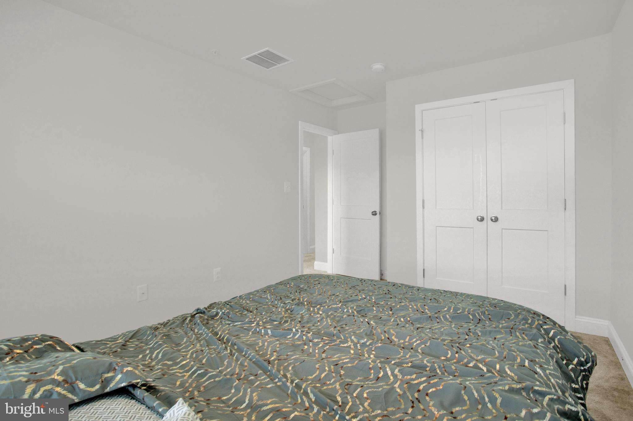 Real estate listing preview #18