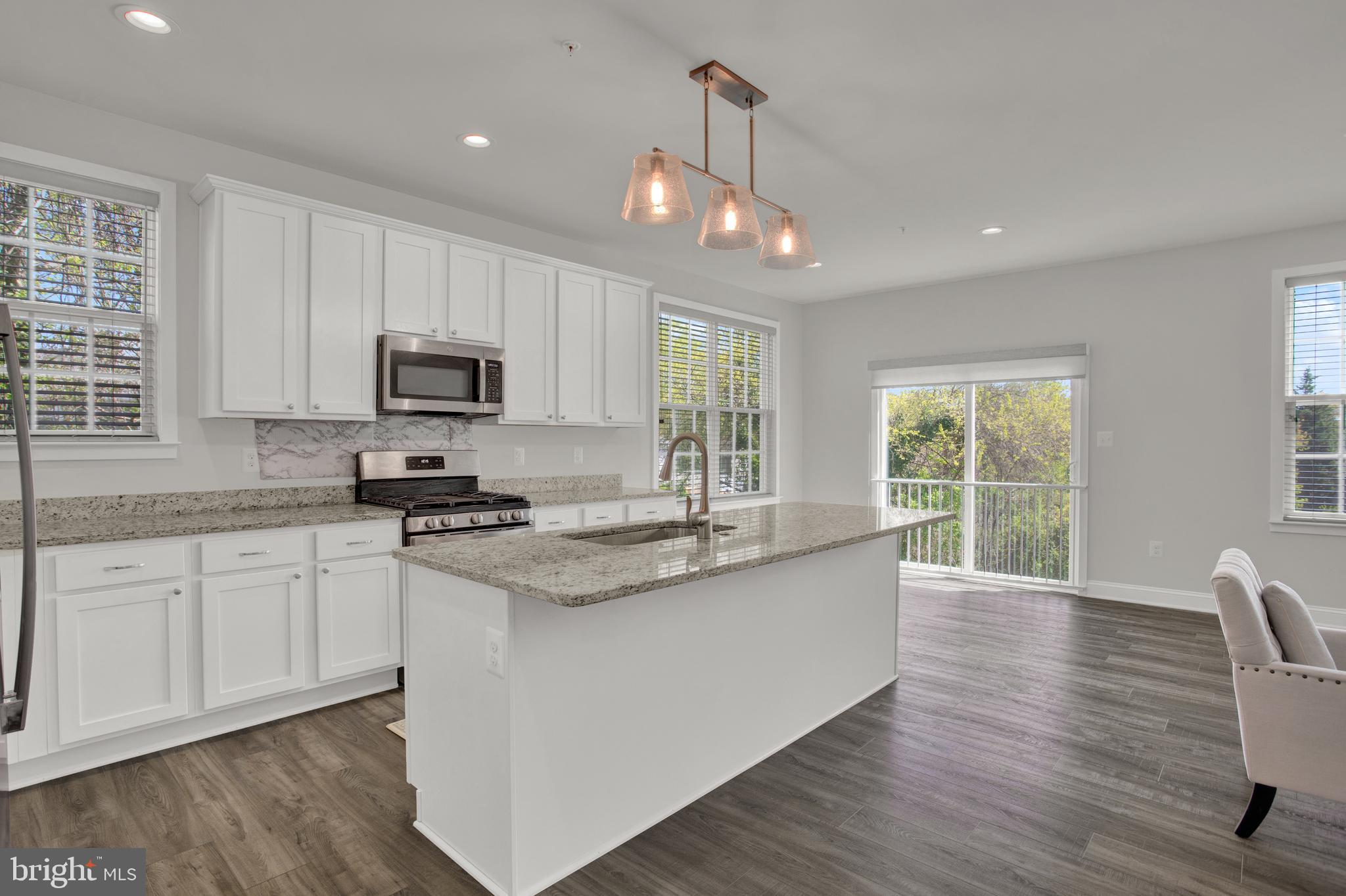 Real estate listing preview #1