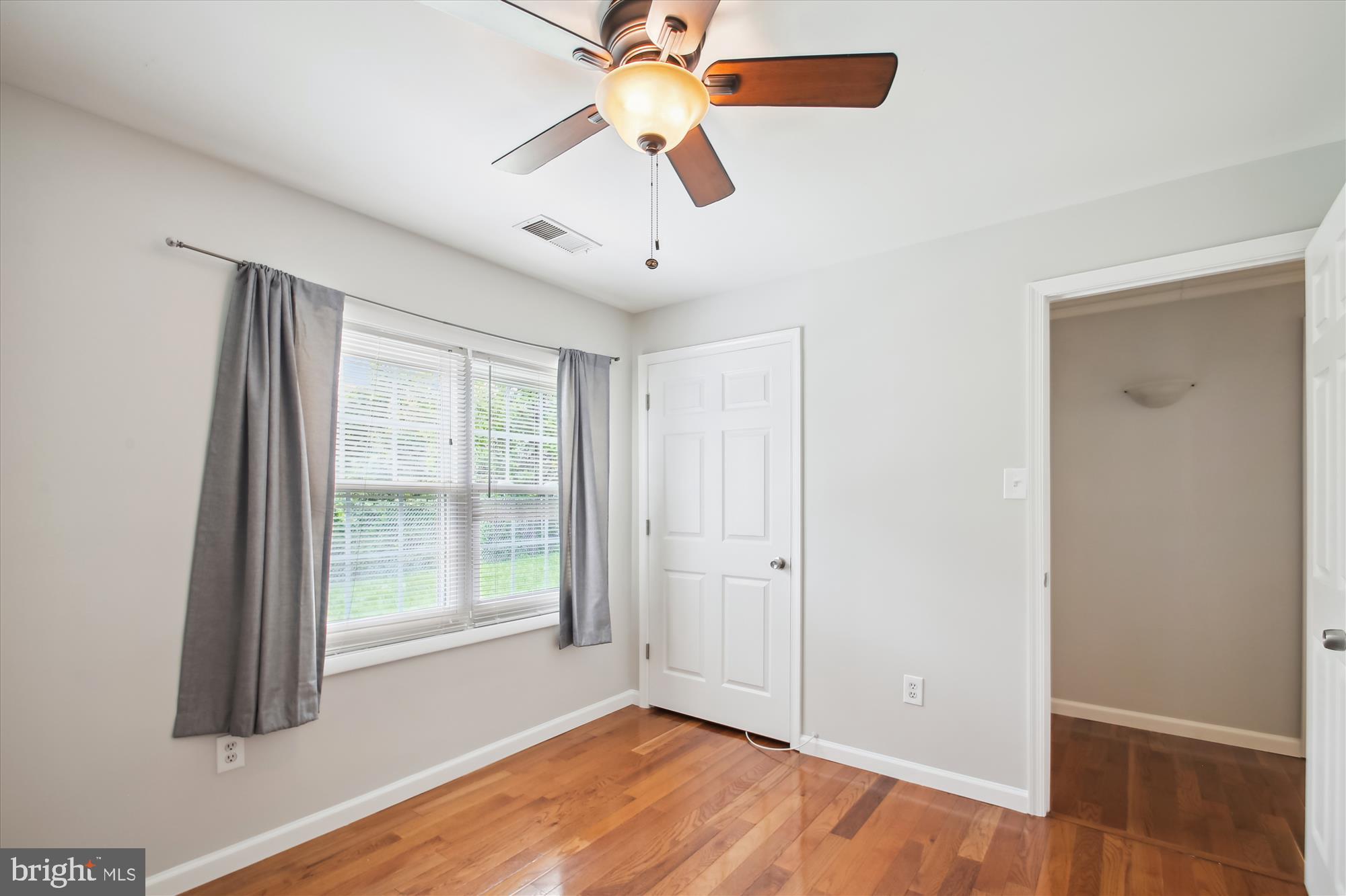 Real estate listing preview #15