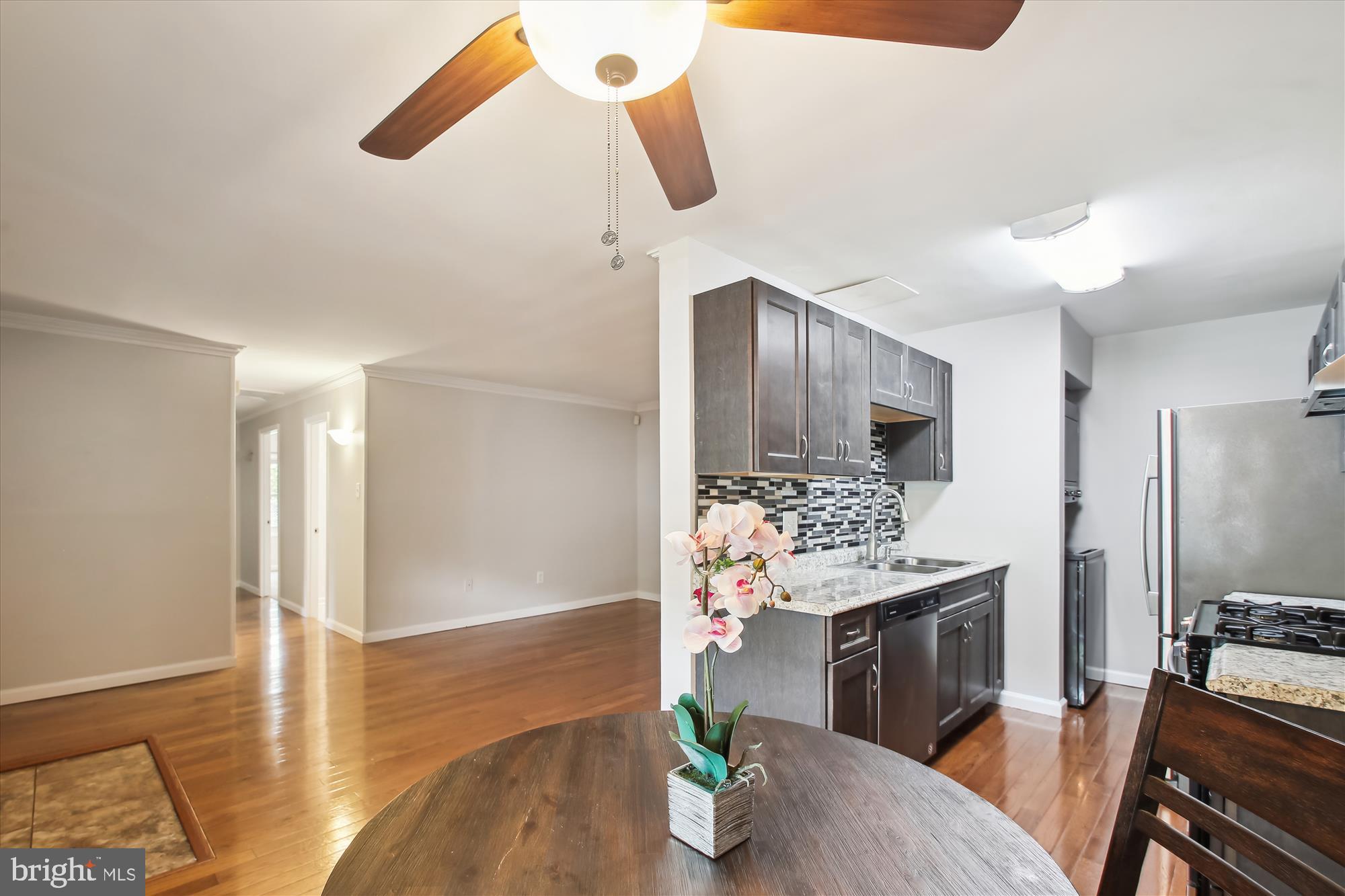 Real estate listing preview #5