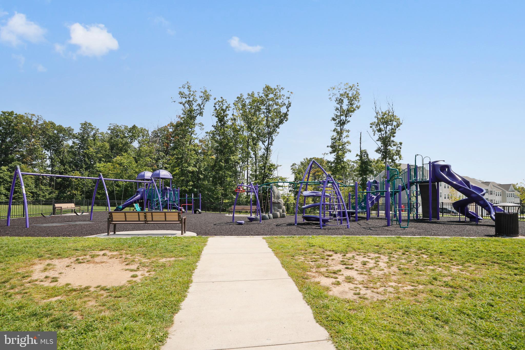 Real estate listing preview #23