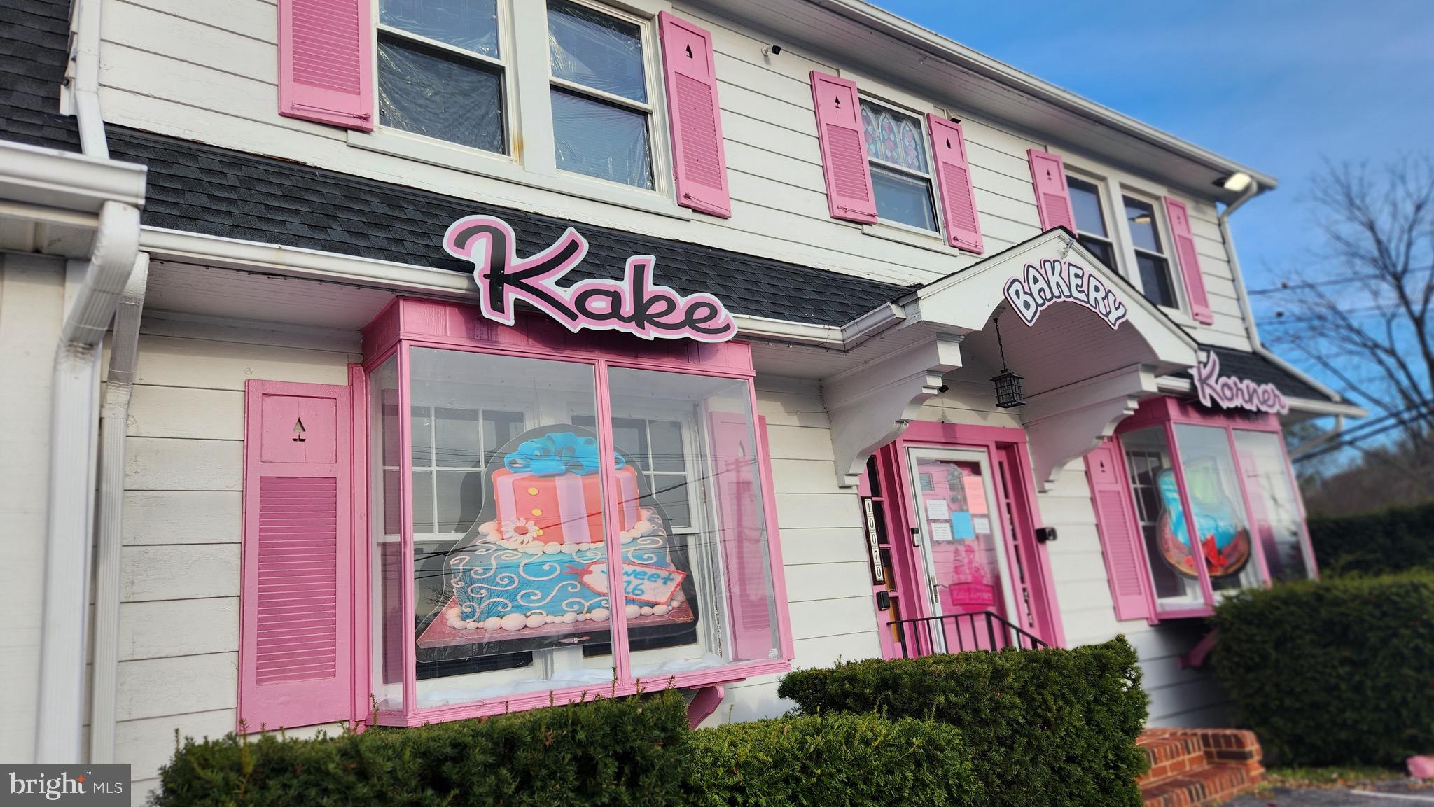 Real estate listing preview #2