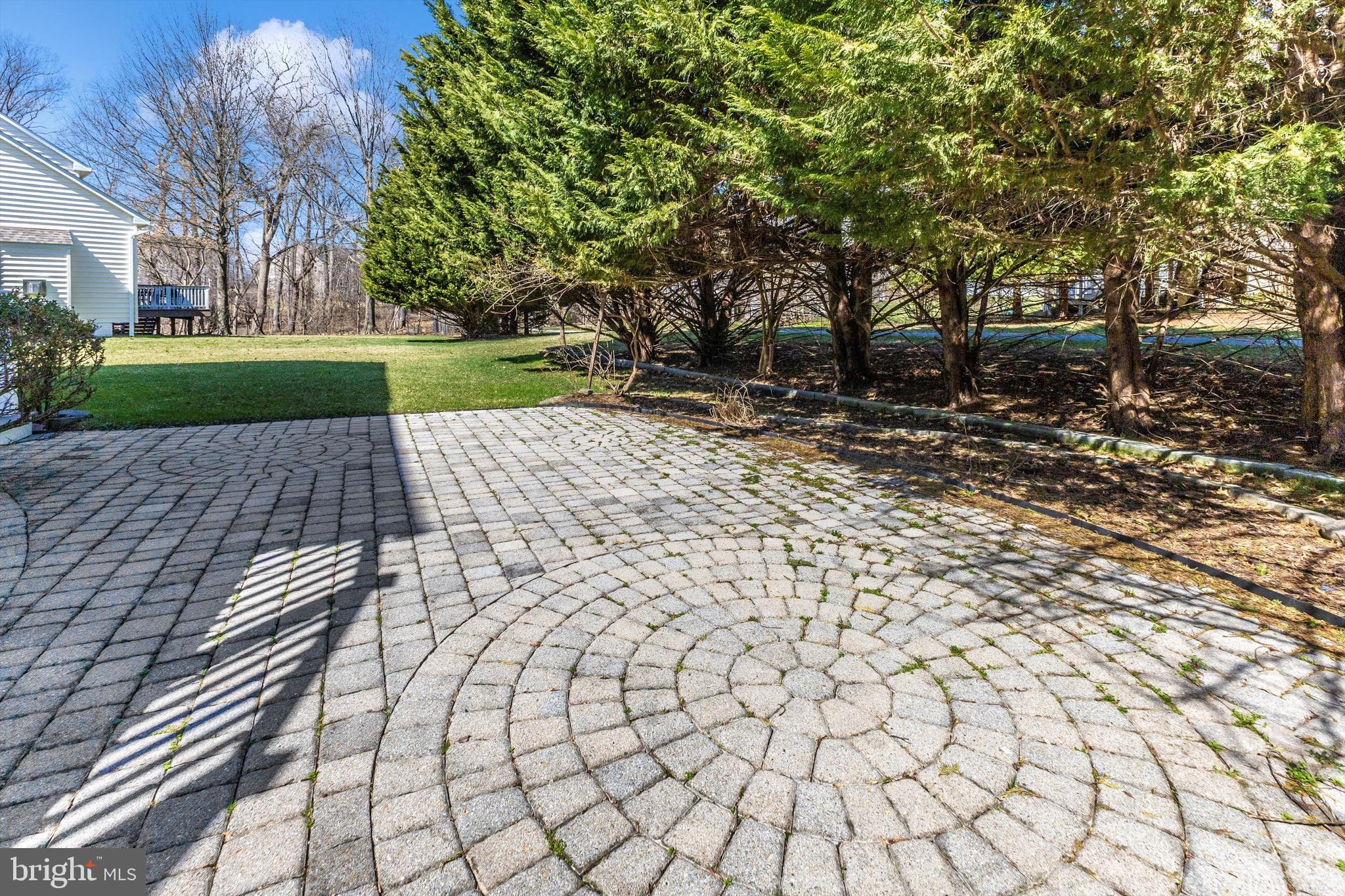 Real estate listing preview #11