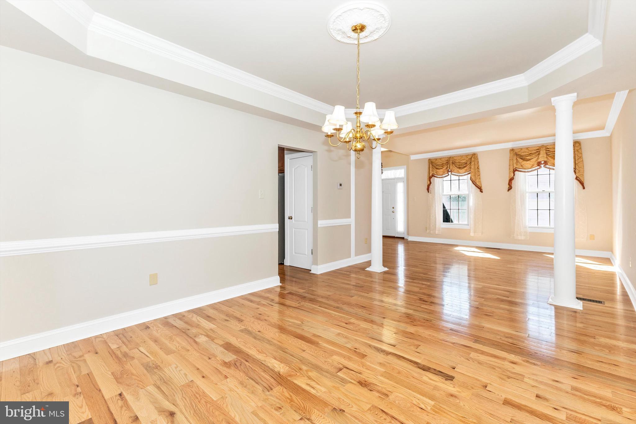 Real estate listing preview #16