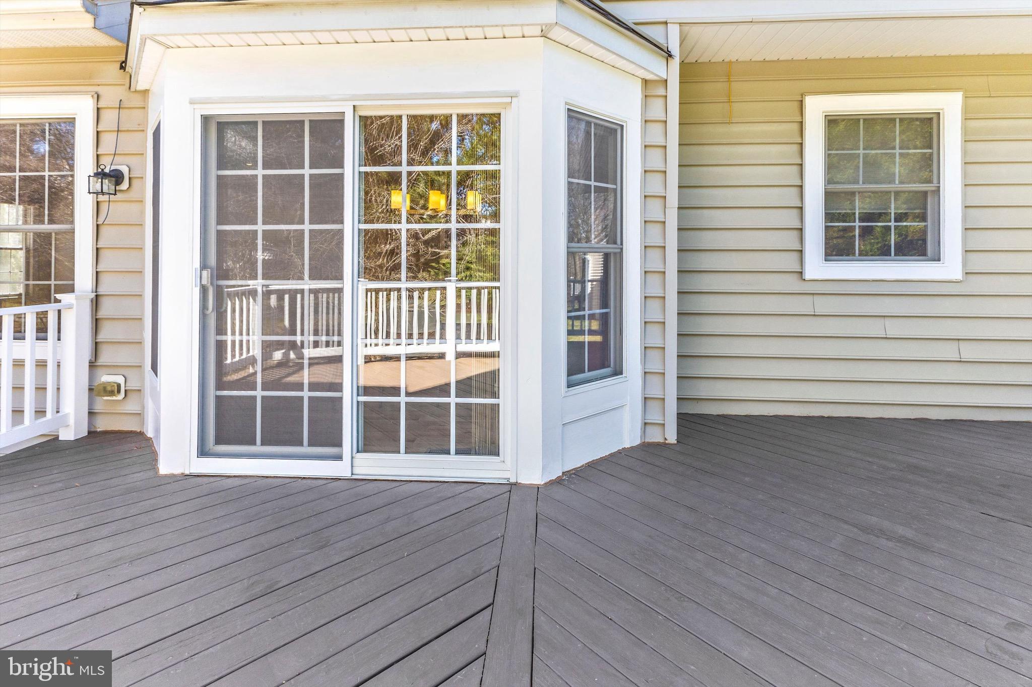 Real estate listing preview #8