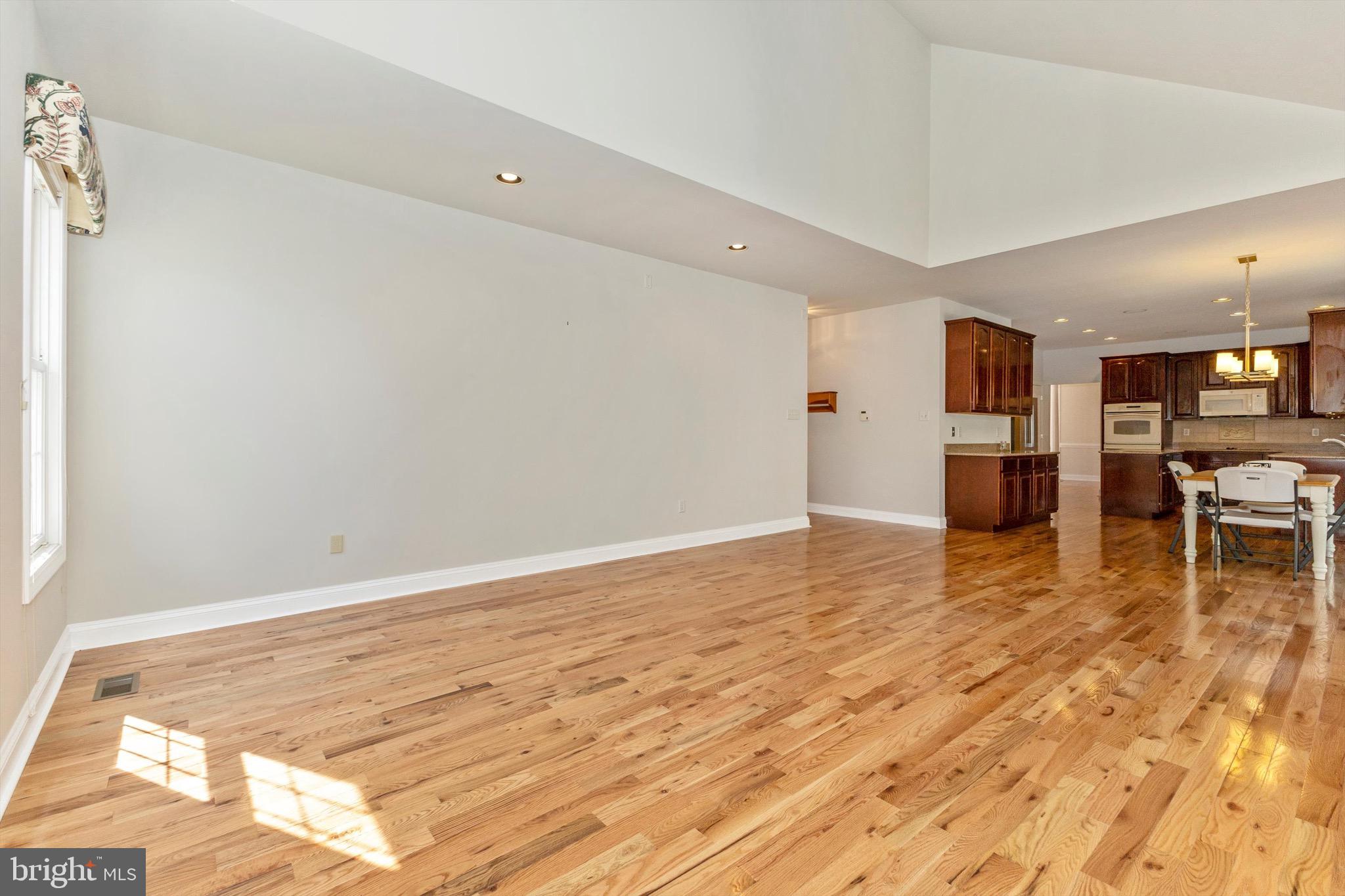 Real estate listing preview #27