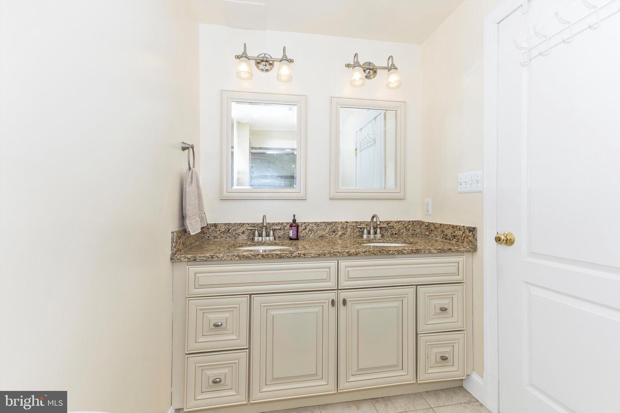 Real estate listing preview #48