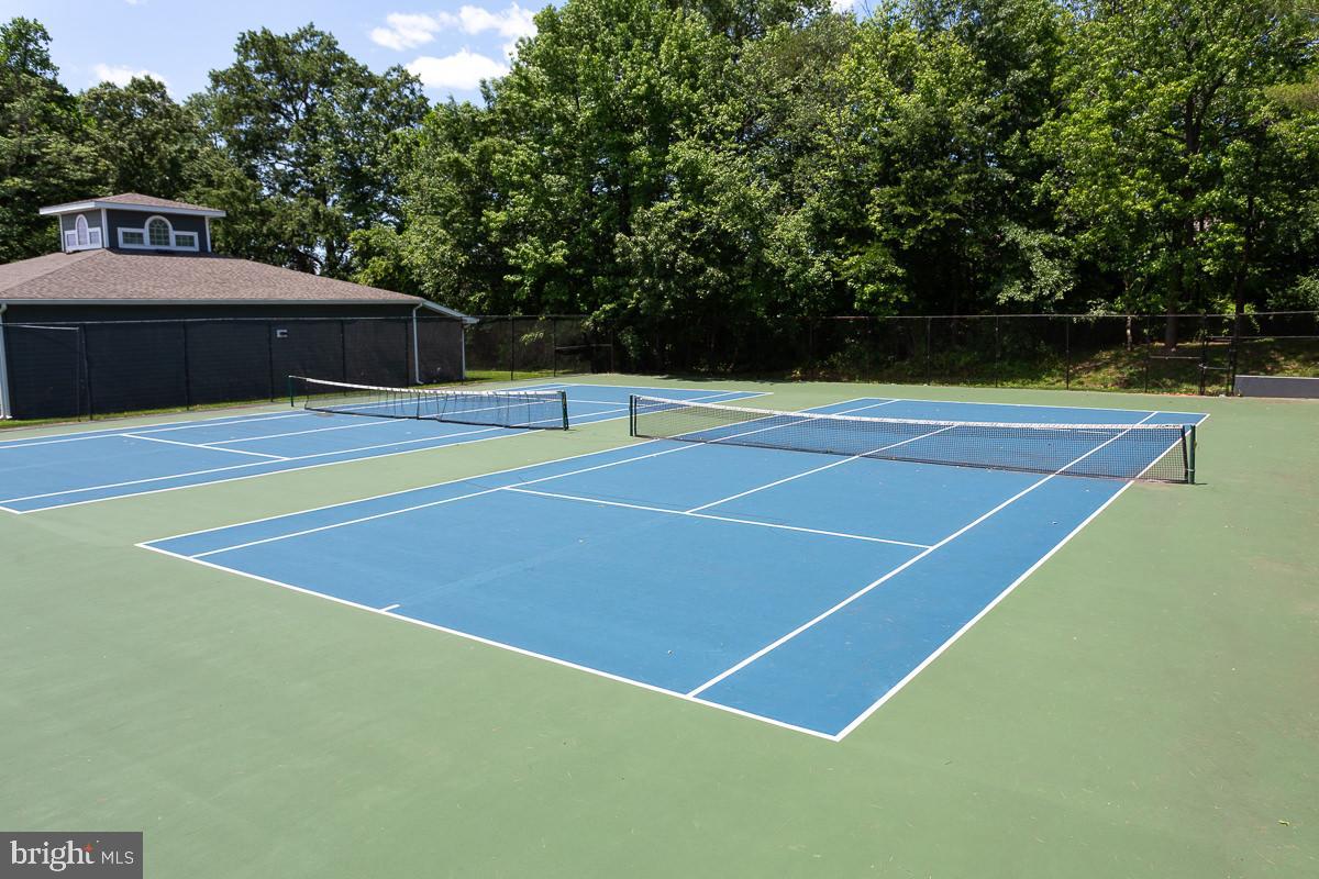 Real estate listing preview #11