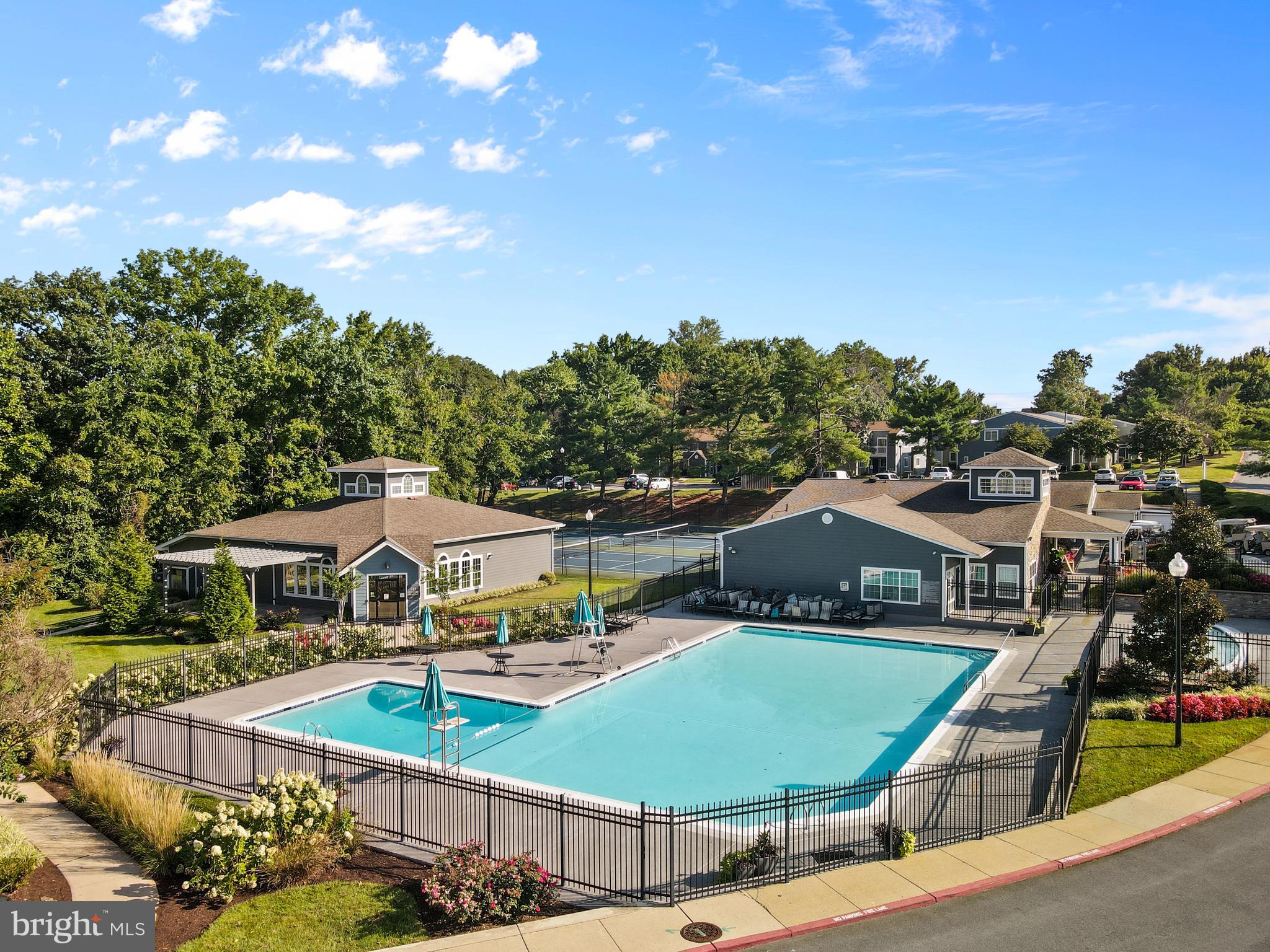 Real estate listing preview #1