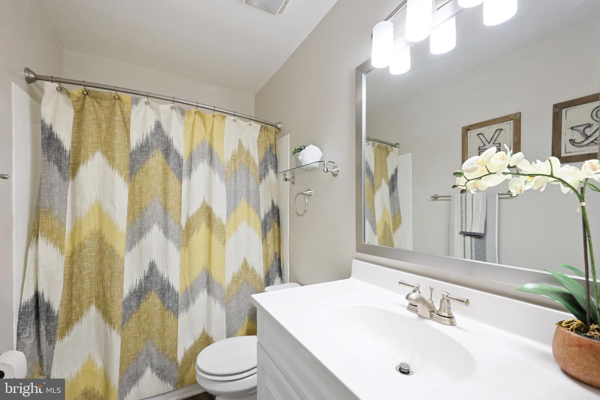 Real estate listing preview #2