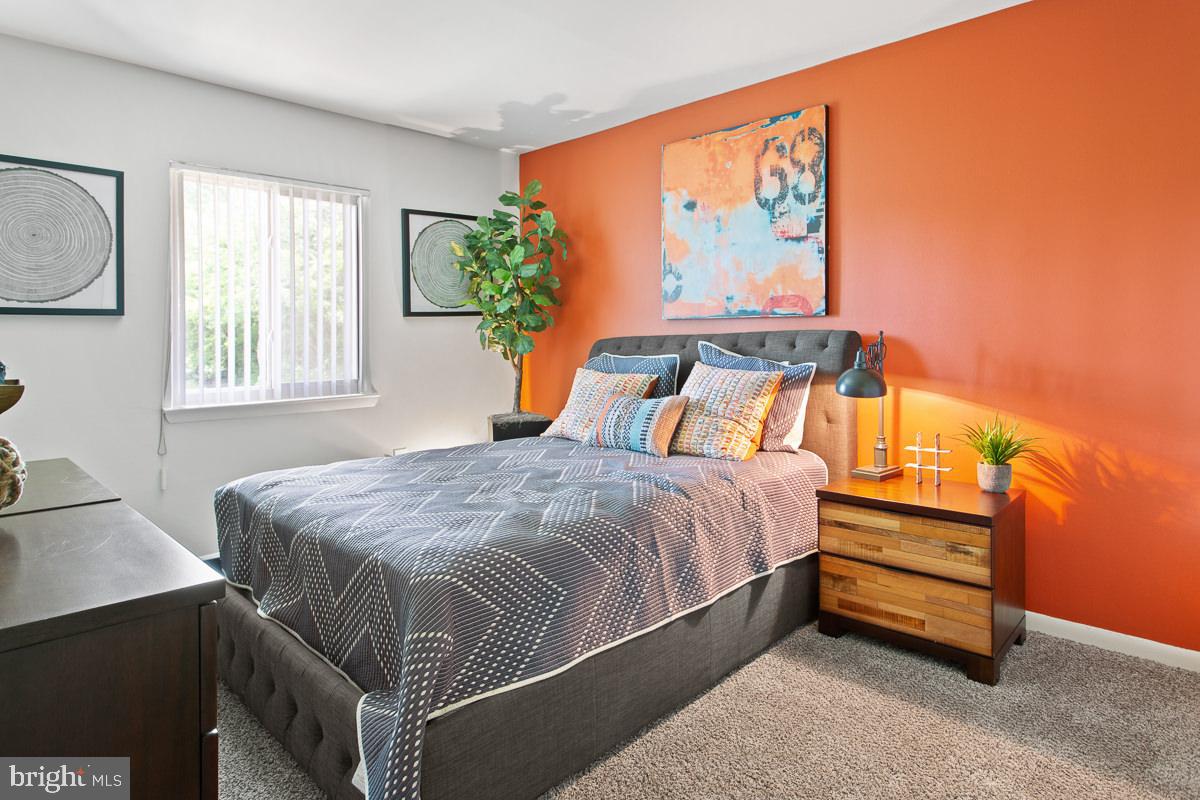 Real estate listing preview #10