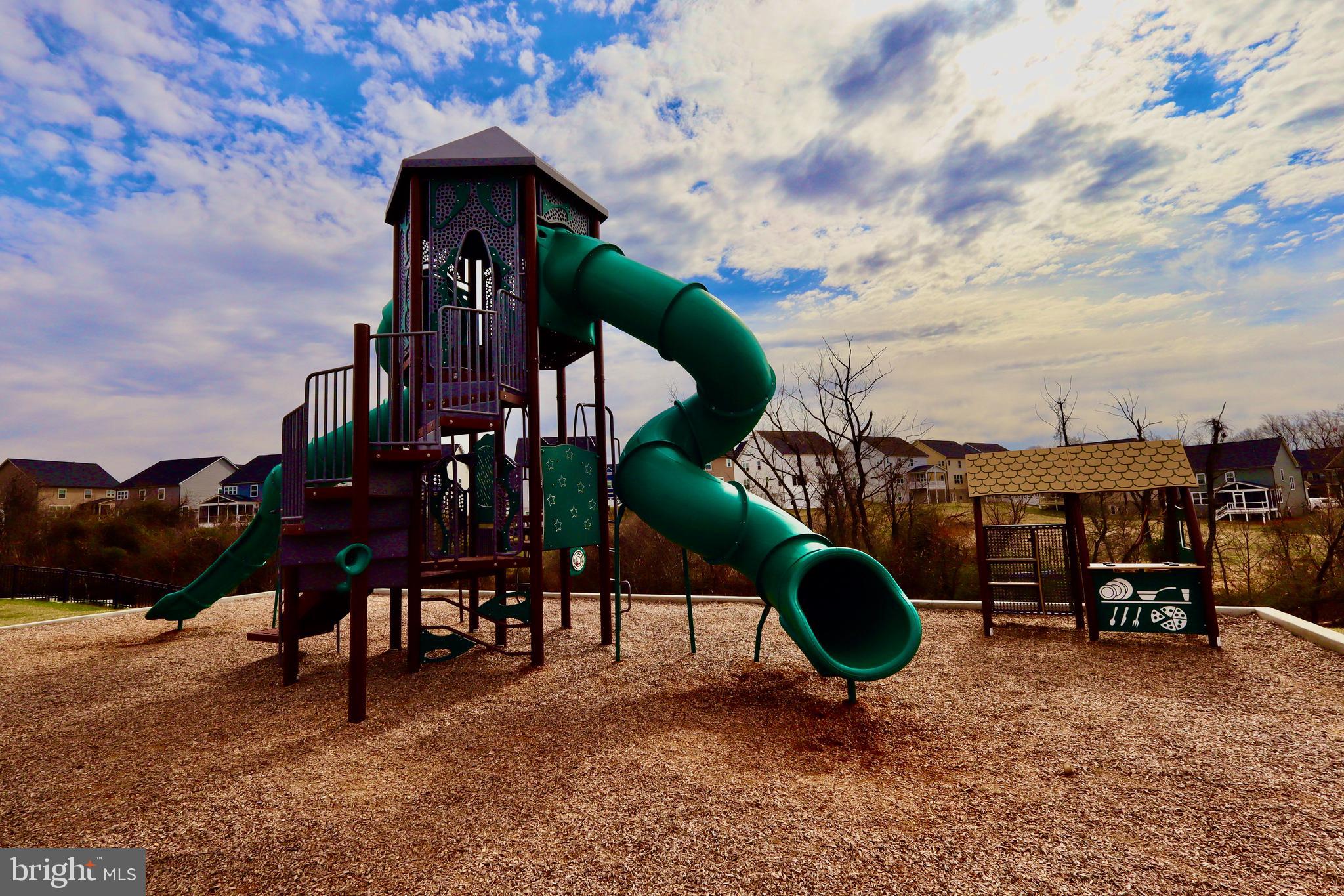 Real estate listing preview #32