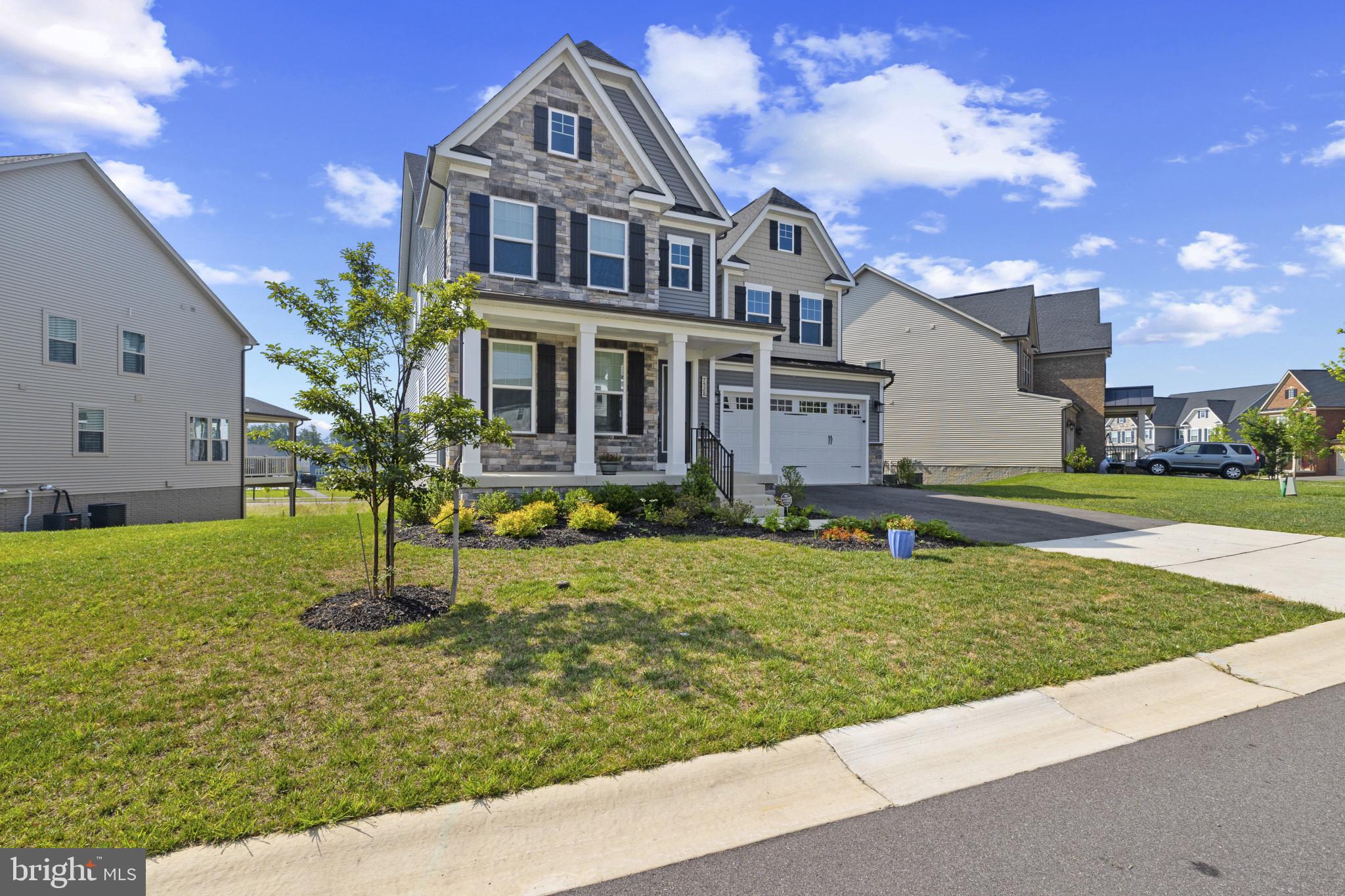 Real estate listing preview #2