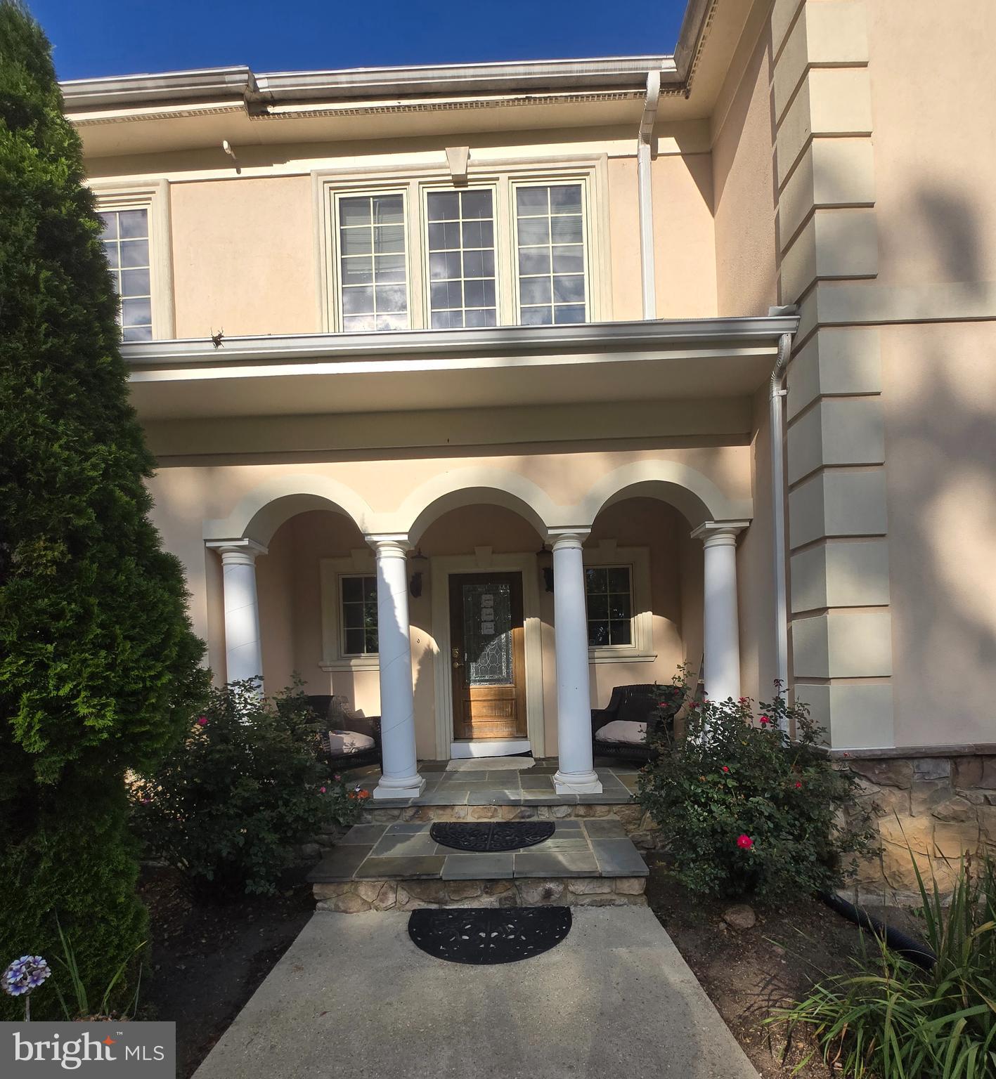 Real estate listing preview #4