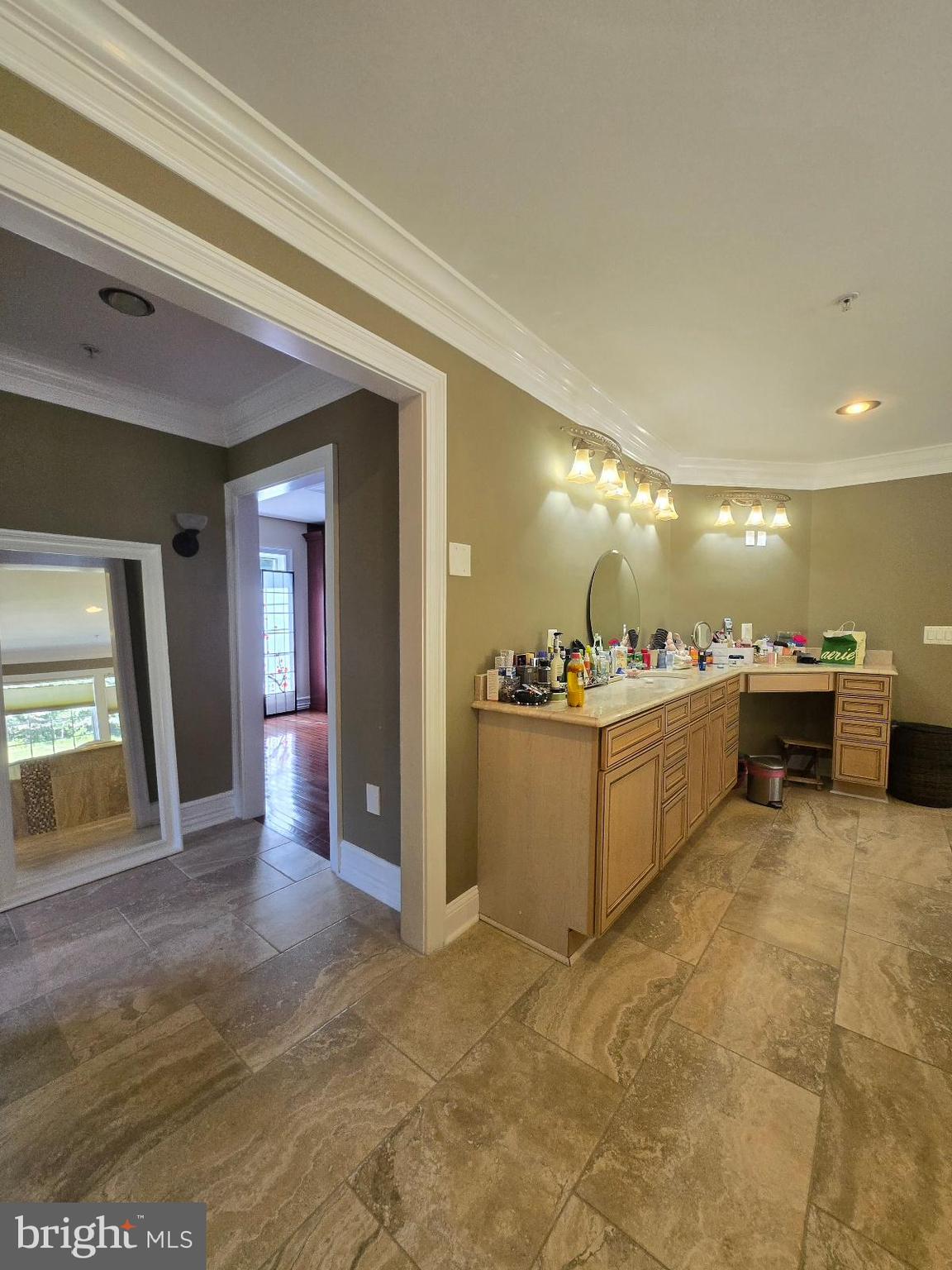 Real estate listing preview #38