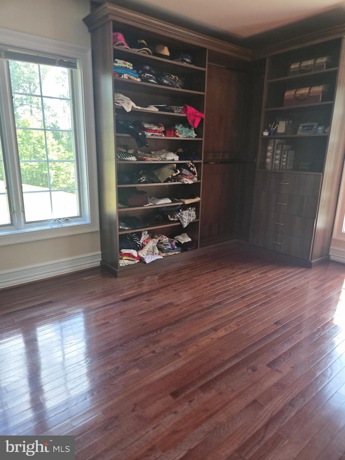 Real estate listing preview #32