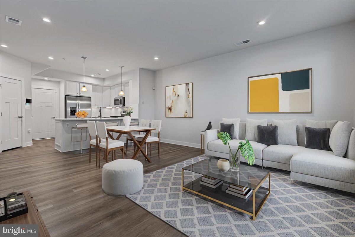 Real estate listing preview #3