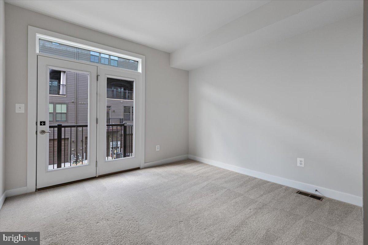 Real estate listing preview #11